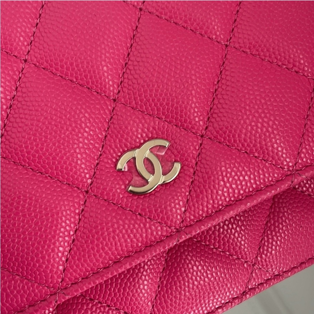 Authentic Chanel woc caviar pink bag - Picture 3 of 14